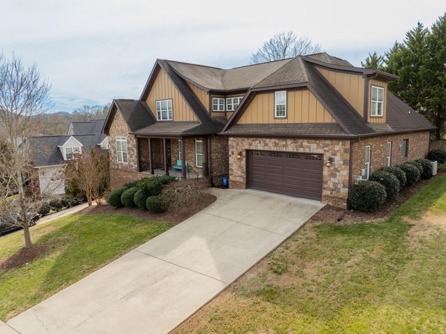 8956 Wandering Way, Ooltewah, TN 37363