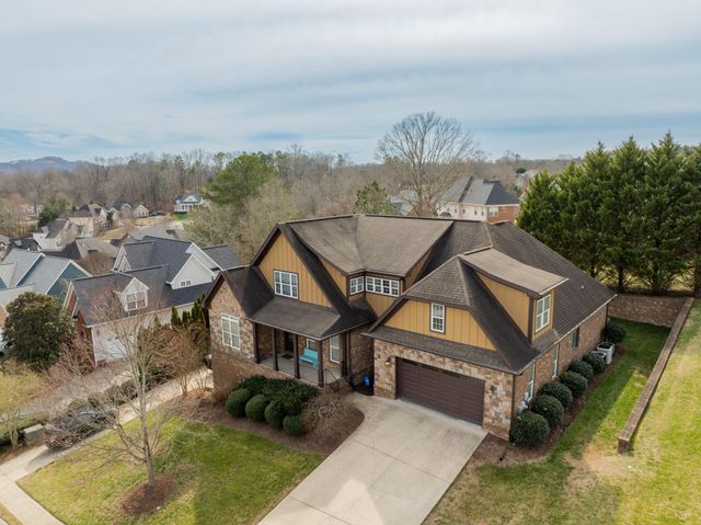 8956 Wandering Way, Ooltewah, TN 37363