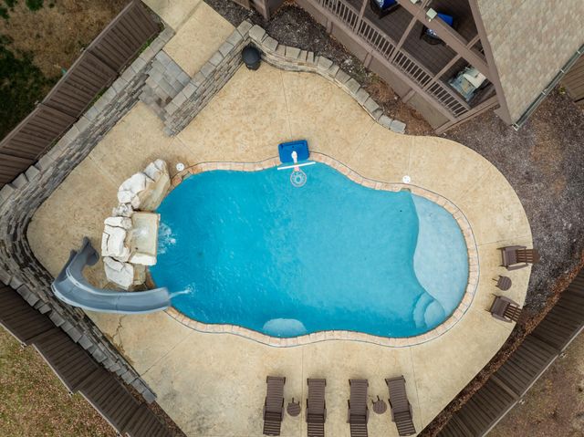 8956 Wandering Way, Ooltewah, TN 37363