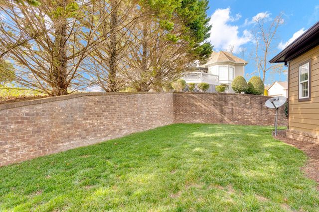 8956 Wandering Way, Ooltewah, TN 37363