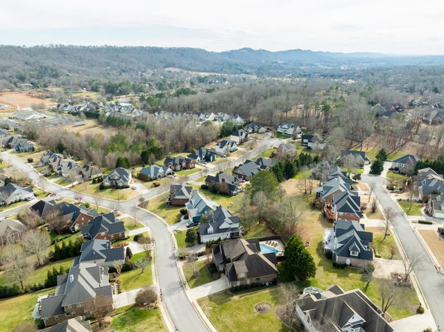 8956 Wandering Way, Ooltewah, TN 37363