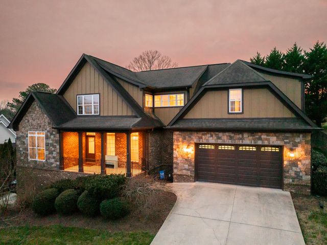 8956 Wandering Way, Ooltewah, TN 37363