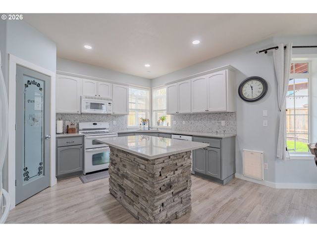 1710 Se 4TH Ave, Battle Ground, WA 98604