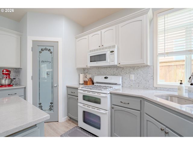 1710 Se 4TH Ave, Battle Ground, WA 98604