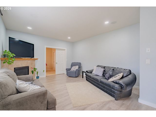 1710 Se 4TH Ave, Battle Ground, WA 98604