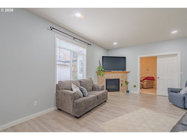 1710 Se 4TH Ave, Battle Ground, WA 98604