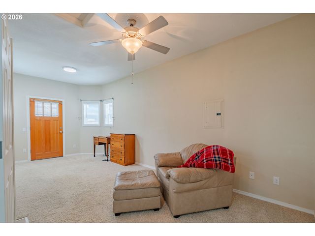 1710 Se 4TH Ave, Battle Ground, WA 98604