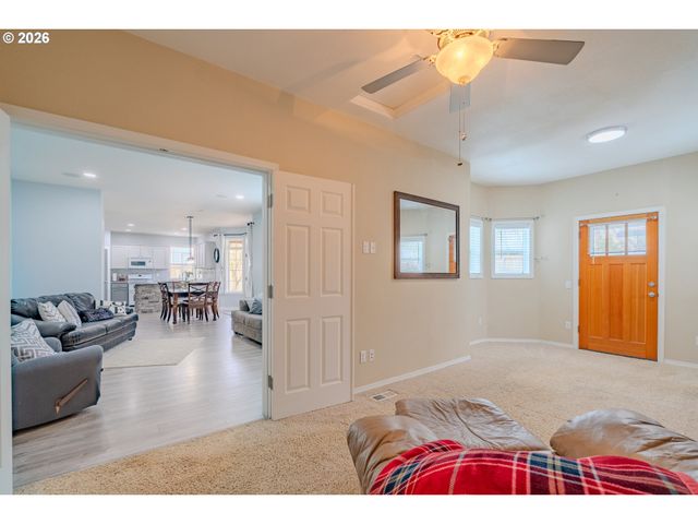 1710 Se 4TH Ave, Battle Ground, WA 98604