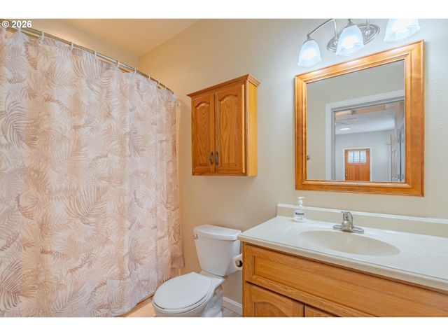 1710 Se 4TH Ave, Battle Ground, WA 98604