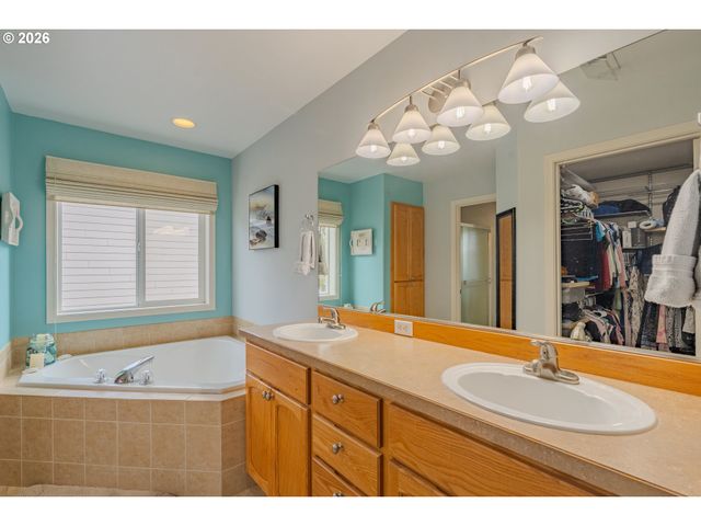 1710 Se 4TH Ave, Battle Ground, WA 98604