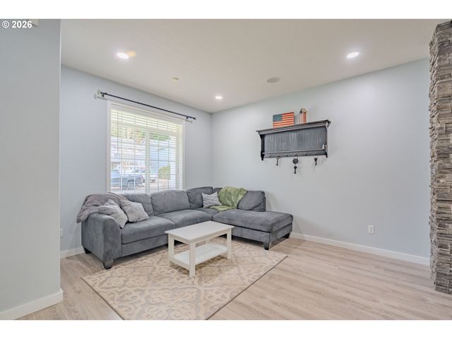 1710 Se 4TH Ave, Battle Ground, WA 98604