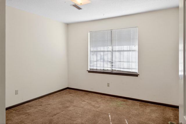 2 Pine Marr Lane, Hixson, TN 37343