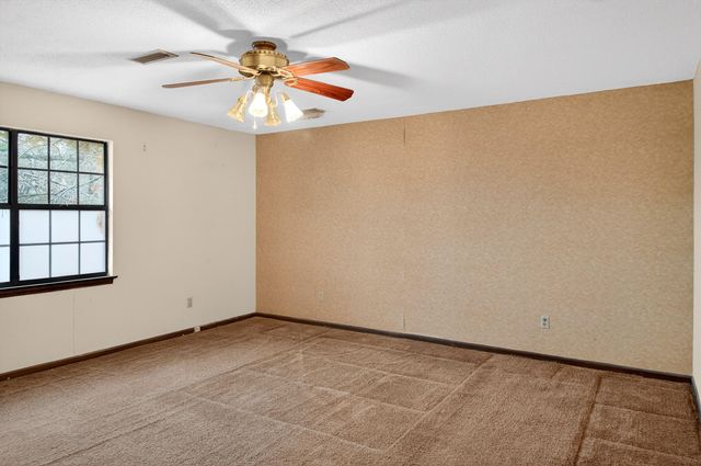 2 Pine Marr Lane, Hixson, TN 37343