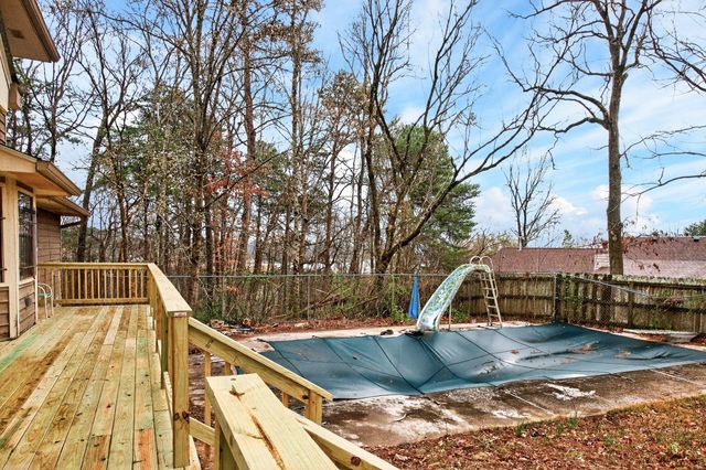 2 Pine Marr Lane, Hixson, TN 37343