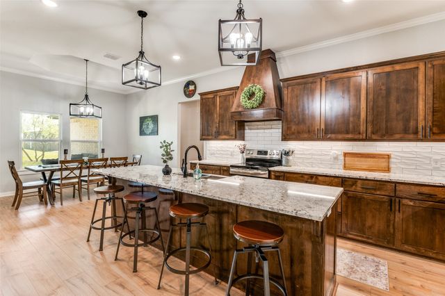 2340 County Road 1104, Cleburne, TX 76031