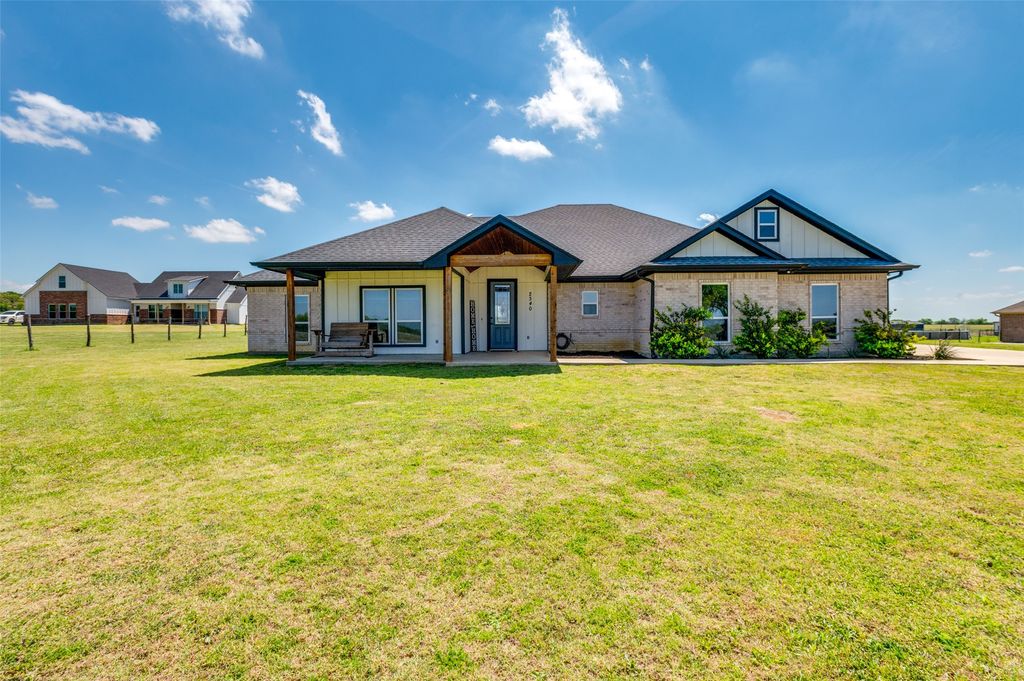 2340 County Road 1104, Cleburne, TX 76031