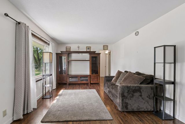 11617 Ilex Street NW, Coon Rapids, MN 55448