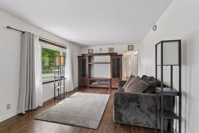 11617 Ilex Street NW, Coon Rapids, MN 55448