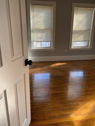 22 Downer Ave. 2, Boston, MA 02125