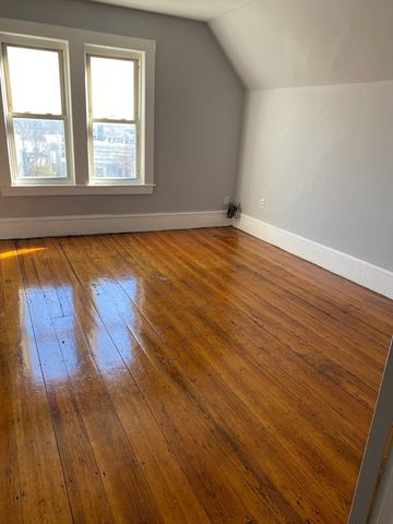 22 Downer Ave. 2, Boston, MA 02125