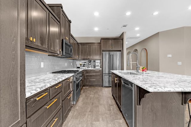 436 Louie Ave, Lodi, CA 95240