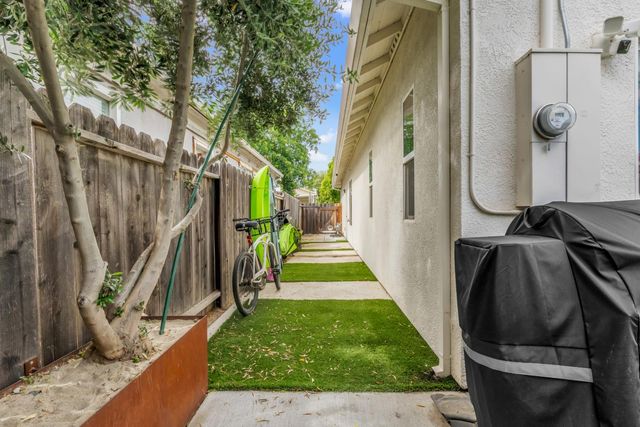 436 Louie Ave, Lodi, CA 95240