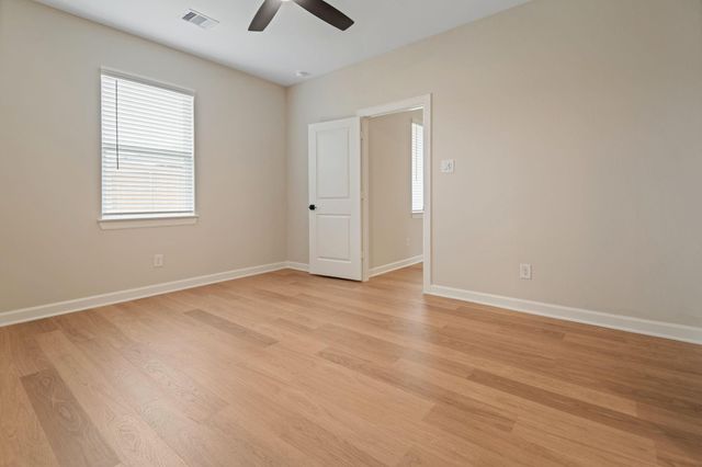 21551 Bluebonnet Bay Drive, Magnolia, TX 77354