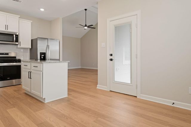 21551 Bluebonnet Bay Drive, Magnolia, TX 77354