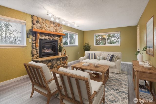 12418 SE 251st Place, Kent, WA 98030