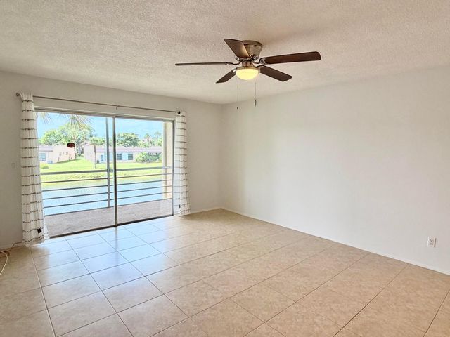 120 Lake Evelyn Drive, West Palm Beach, FL 33411
