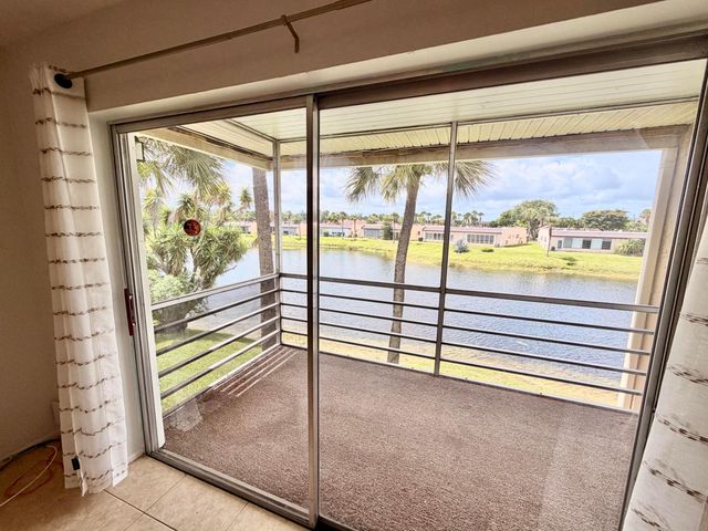 120 Lake Evelyn Drive, West Palm Beach, FL 33411