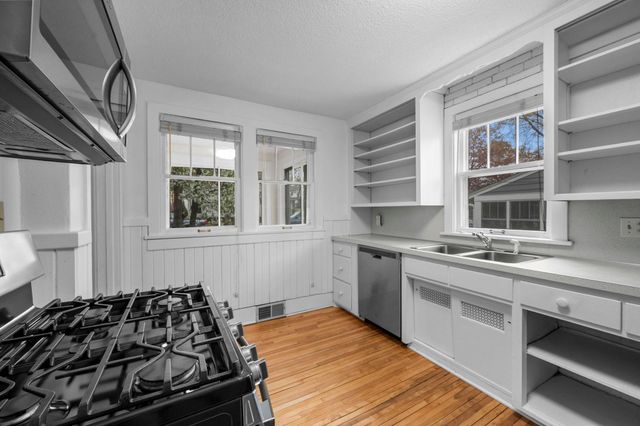 35 Center Street, Excelsior, MN 55331