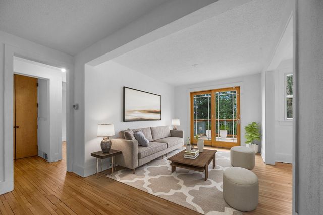 35 Center Street, Excelsior, MN 55331