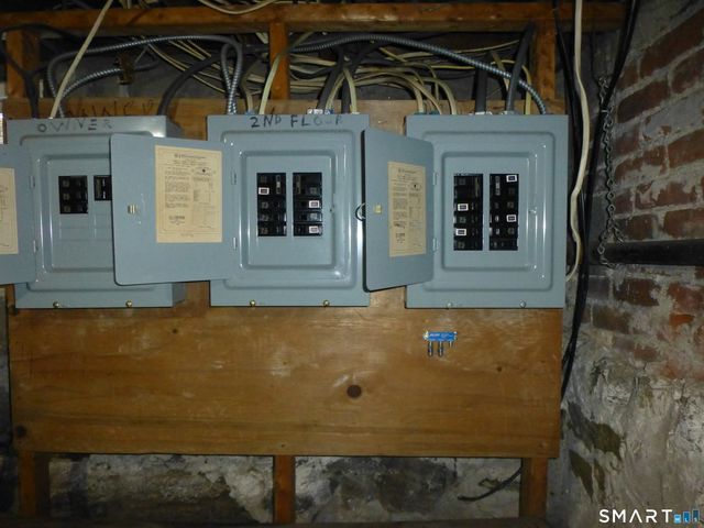 104 Mount Pleasant Street, Norwich, CT 06360