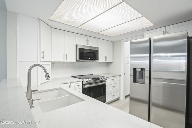 3755 S Hopkins Avenue 6c, Titusville, FL 32780