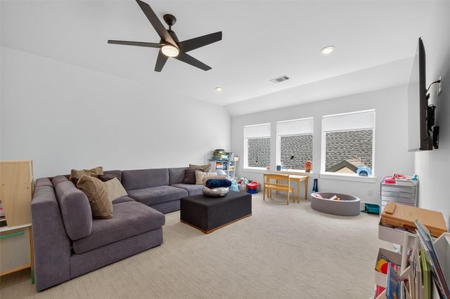 9722 Dani Lake Drive, Tomball, TX 77375