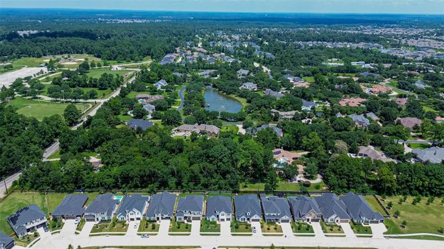 9722 Dani Lake Drive, Tomball, TX 77375