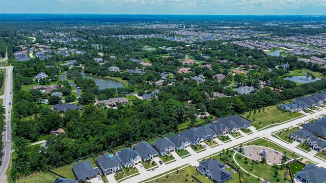 9722 Dani Lake Drive, Tomball, TX 77375