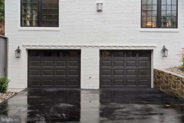 5125 UPTON ST NW, Washington, DC 20016