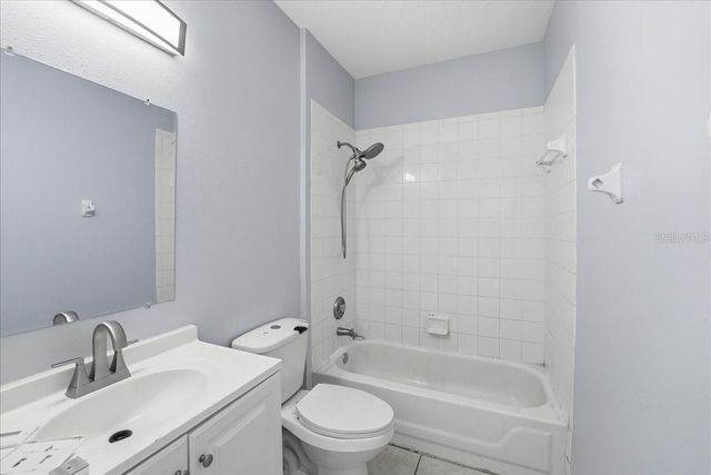 8742 FORT SHEA AVE, Orlando, FL 32822