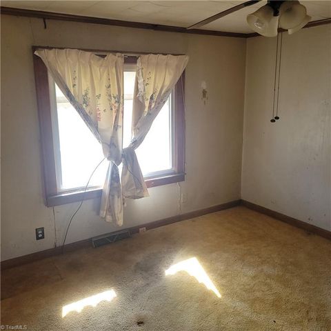 142 Motsinger Drive, Winston-salem, NC 27107