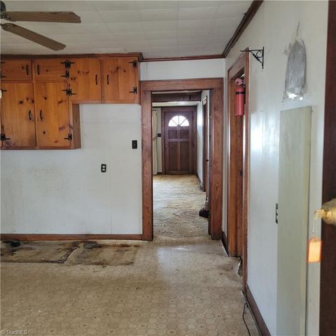 142 Motsinger Drive, Winston-salem, NC 27107