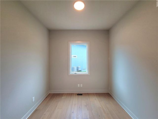 18232 Oakmont Street, Overland Park, KS 66013