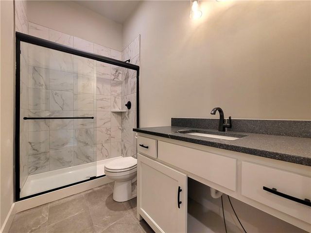 18232 Oakmont Street, Overland Park, KS 66013