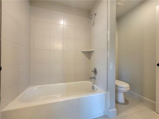 18232 Oakmont Street, Overland Park, KS 66013