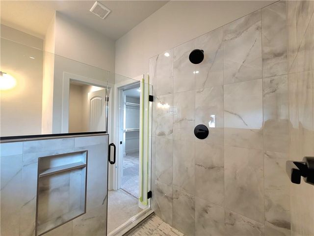 18232 Oakmont Street, Overland Park, KS 66013