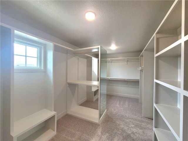 18232 Oakmont Street, Overland Park, KS 66013