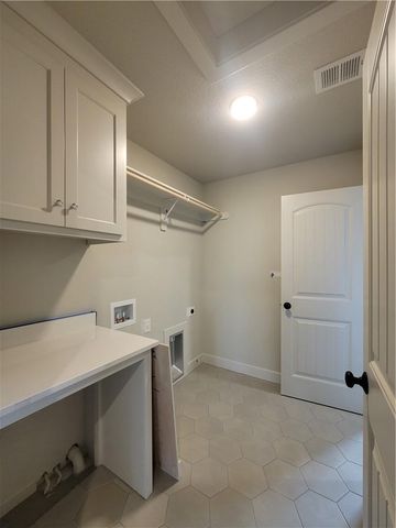 18232 Oakmont Street, Overland Park, KS 66013