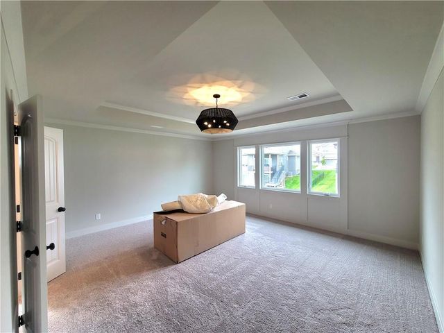 18232 Oakmont Street, Overland Park, KS 66013