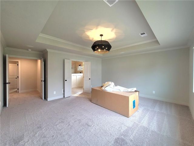 18232 Oakmont Street, Overland Park, KS 66013